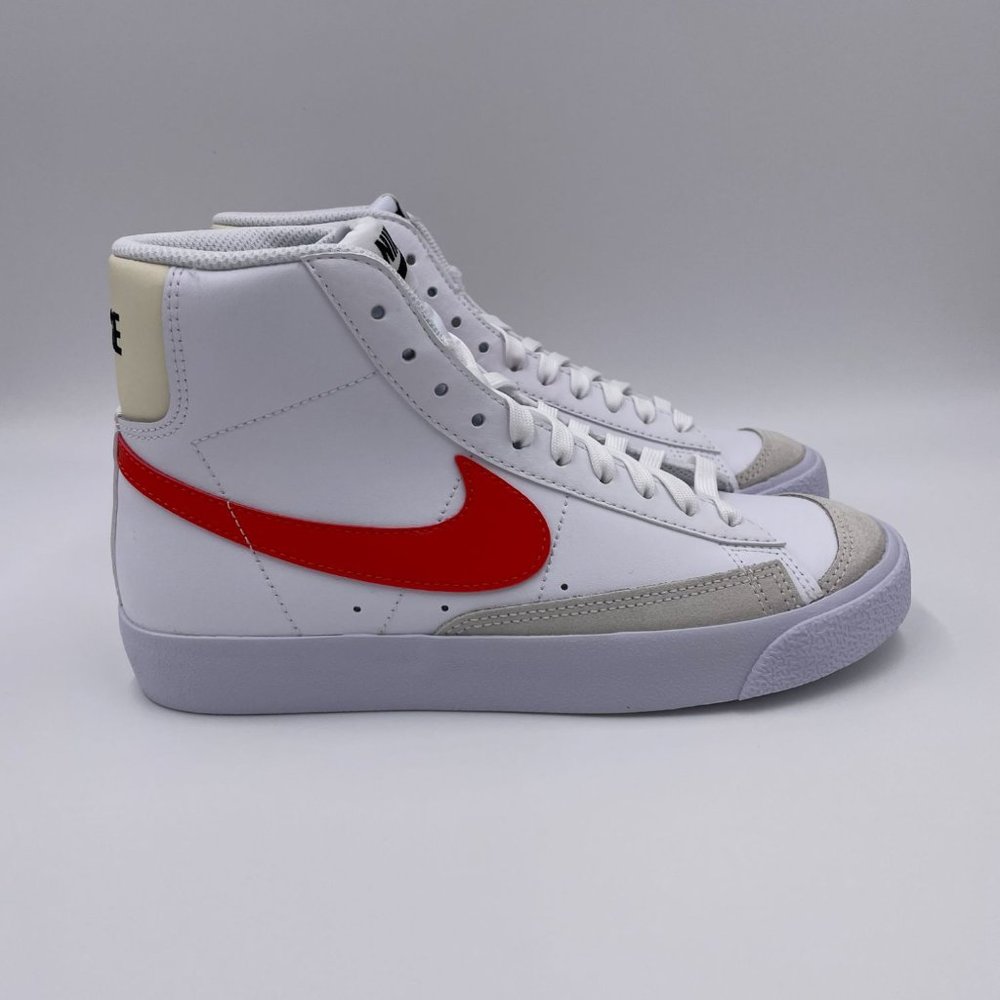 Nike Blazer Mid ' 77 White / Red Womens Shoes